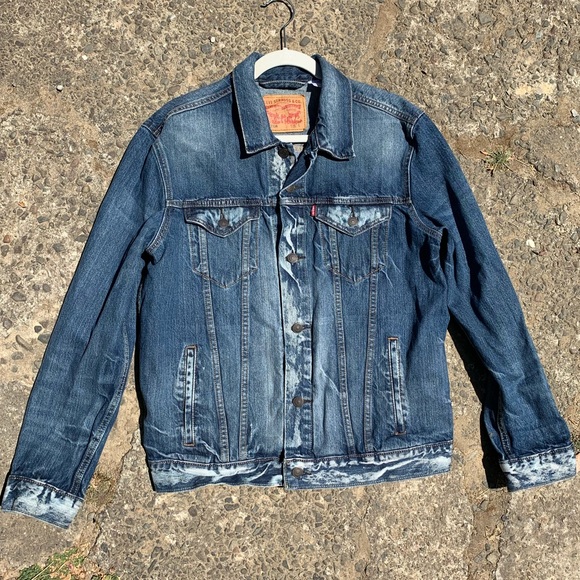 Levi’s classic vintage oversized cotton acid washed denim blue jean jacket - Picture 12 of 15